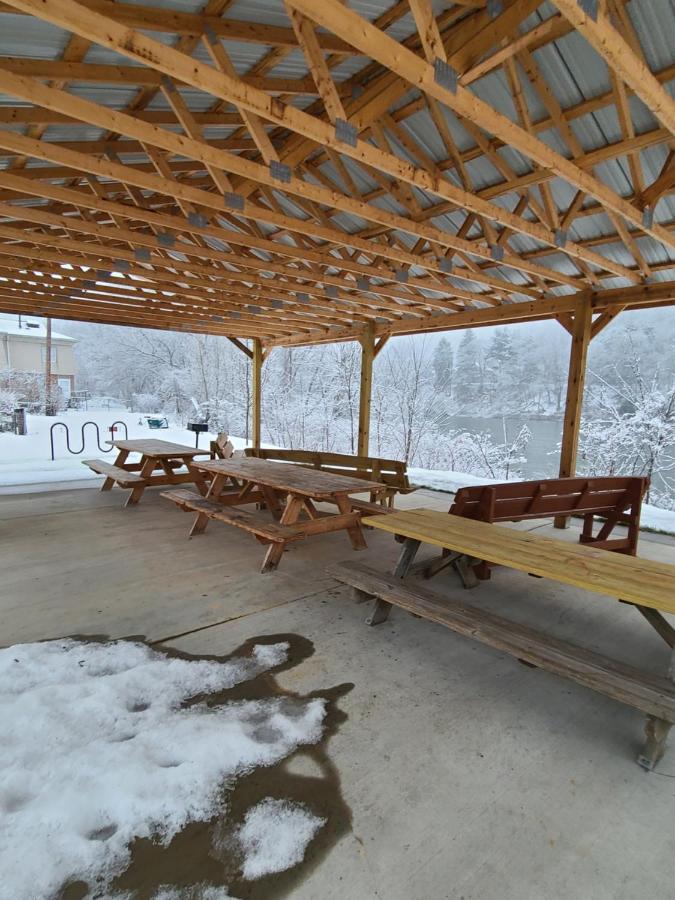 Endless Mountain Adventure Renovo Exterior foto